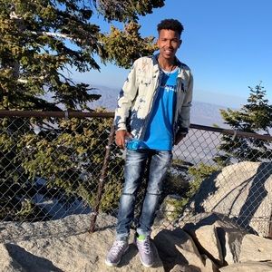 Meet your Posher, Alexander